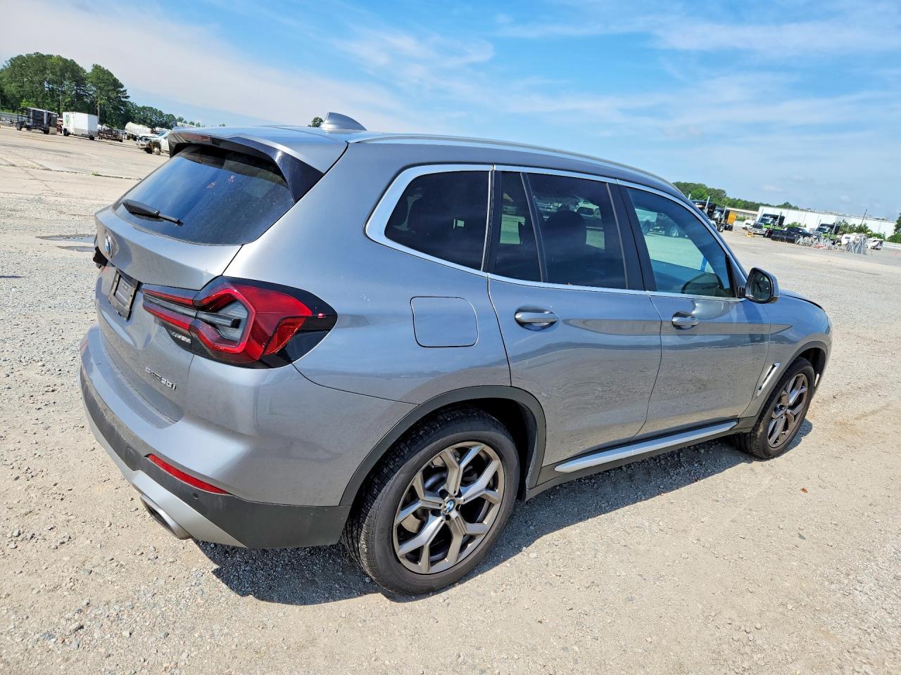 2024 BMW X3 Sdrive30I - Фото 3