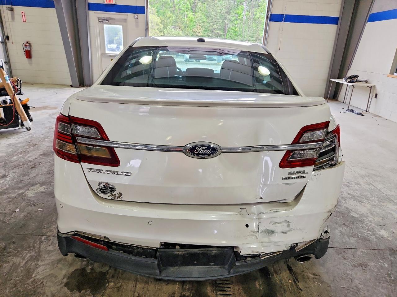 2014 Ford Taurus Sel - Фото 6