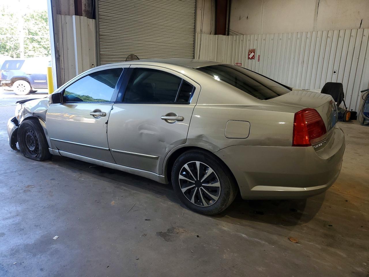 2004 Mitsubishi Galant Es Medium - Фото 2