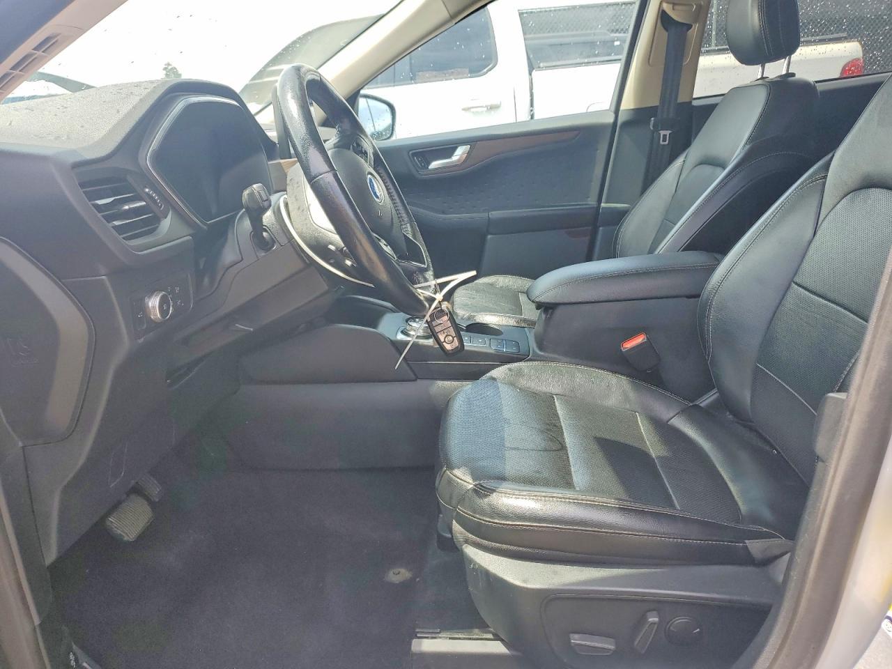 2020 Ford Escape Titanium - Image 7
