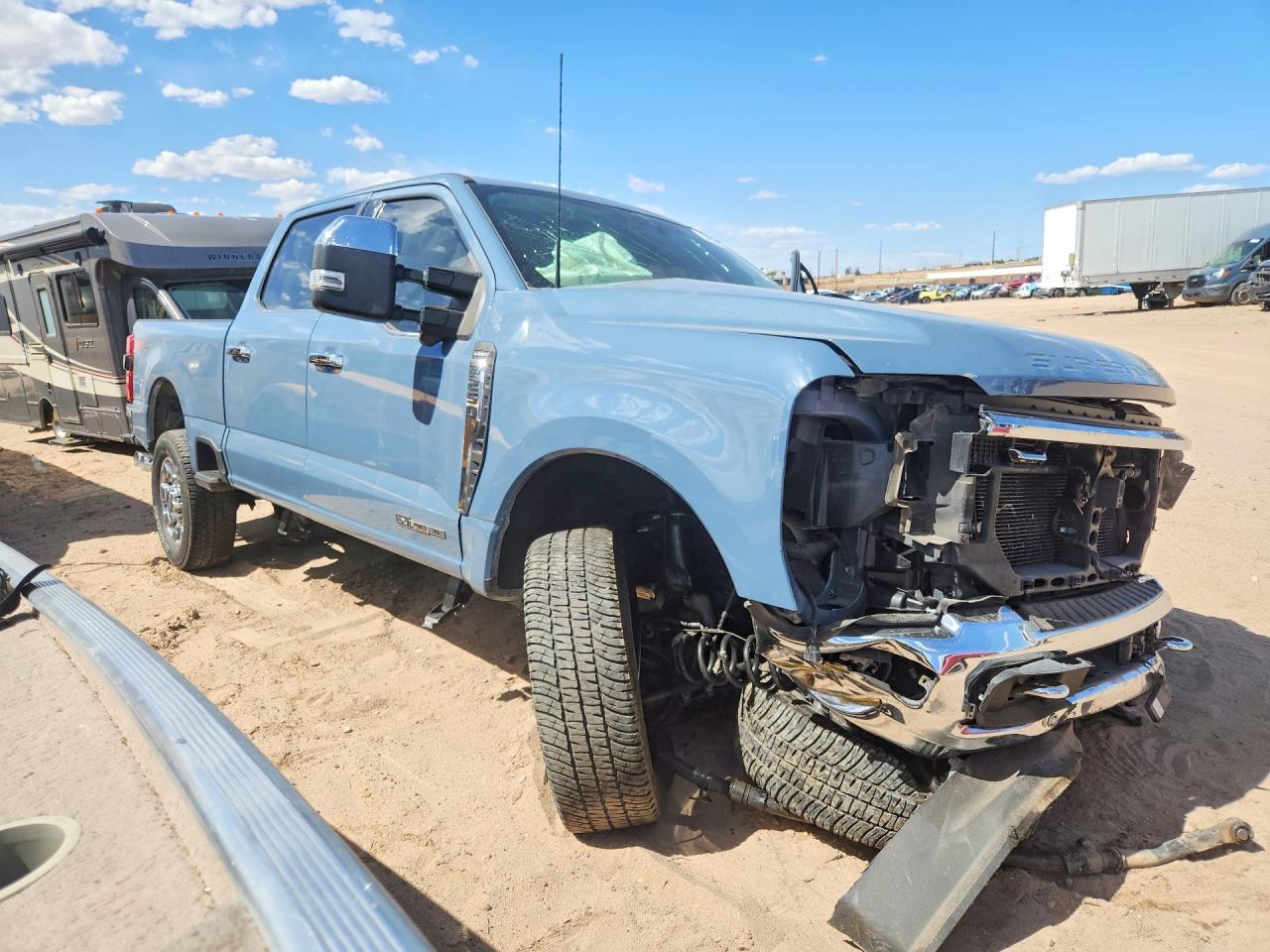 2023 Ford F250 Super Duty - Фото 4