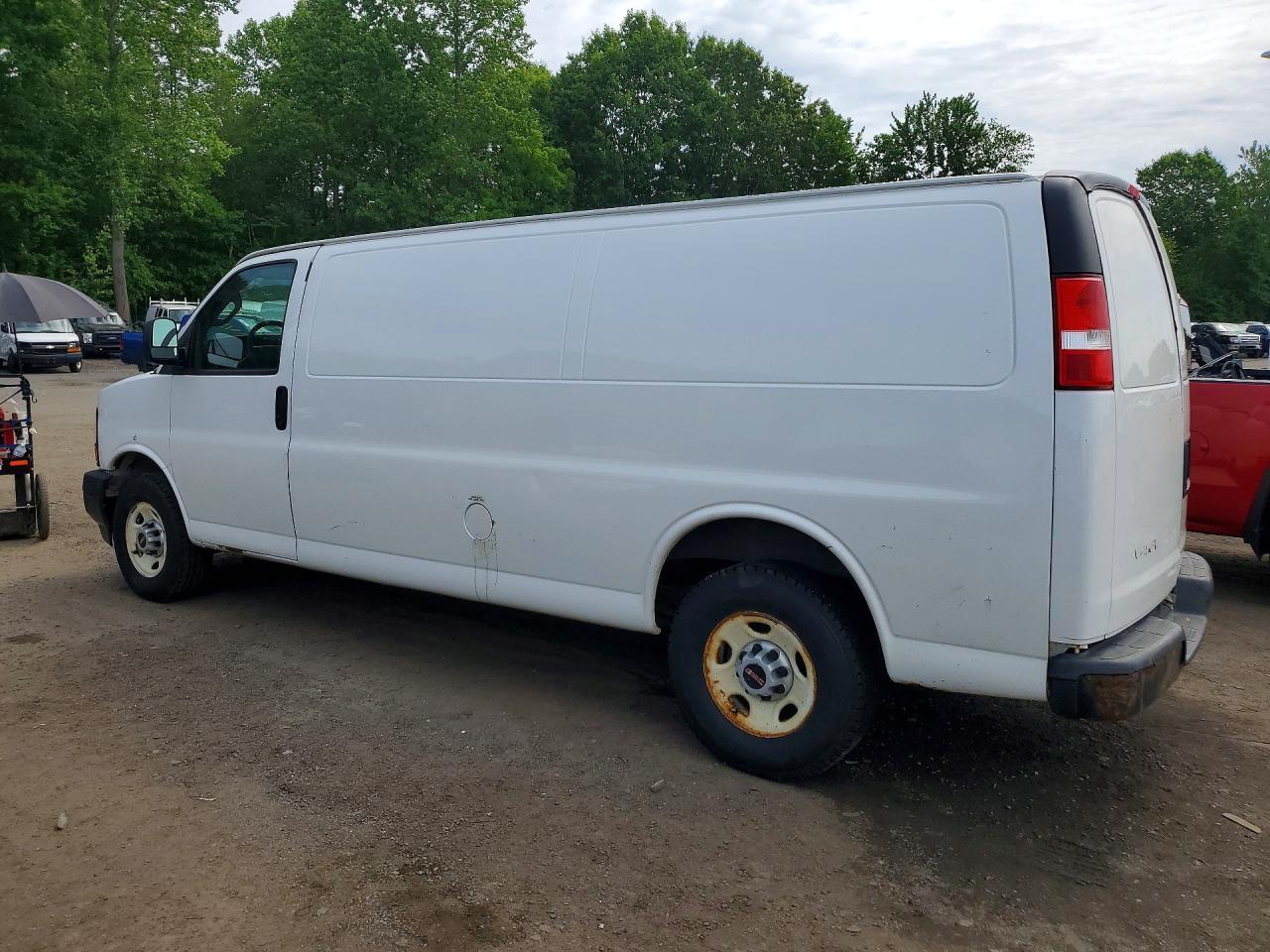 2017 GMC Savana G2500 - Фото 2