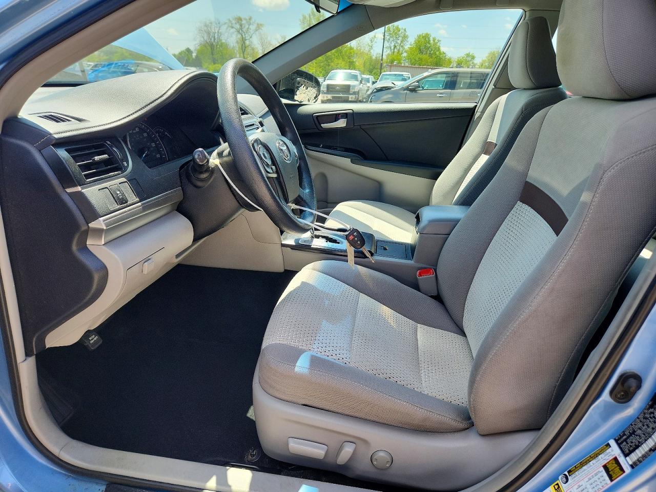 2012 Toyota Camry Le - Фото 7