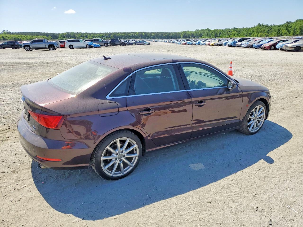 2015 Audi A3 Premium Plus - Фото 3