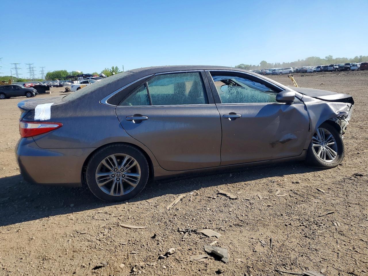 2017 Toyota Camry Se - Фото 3