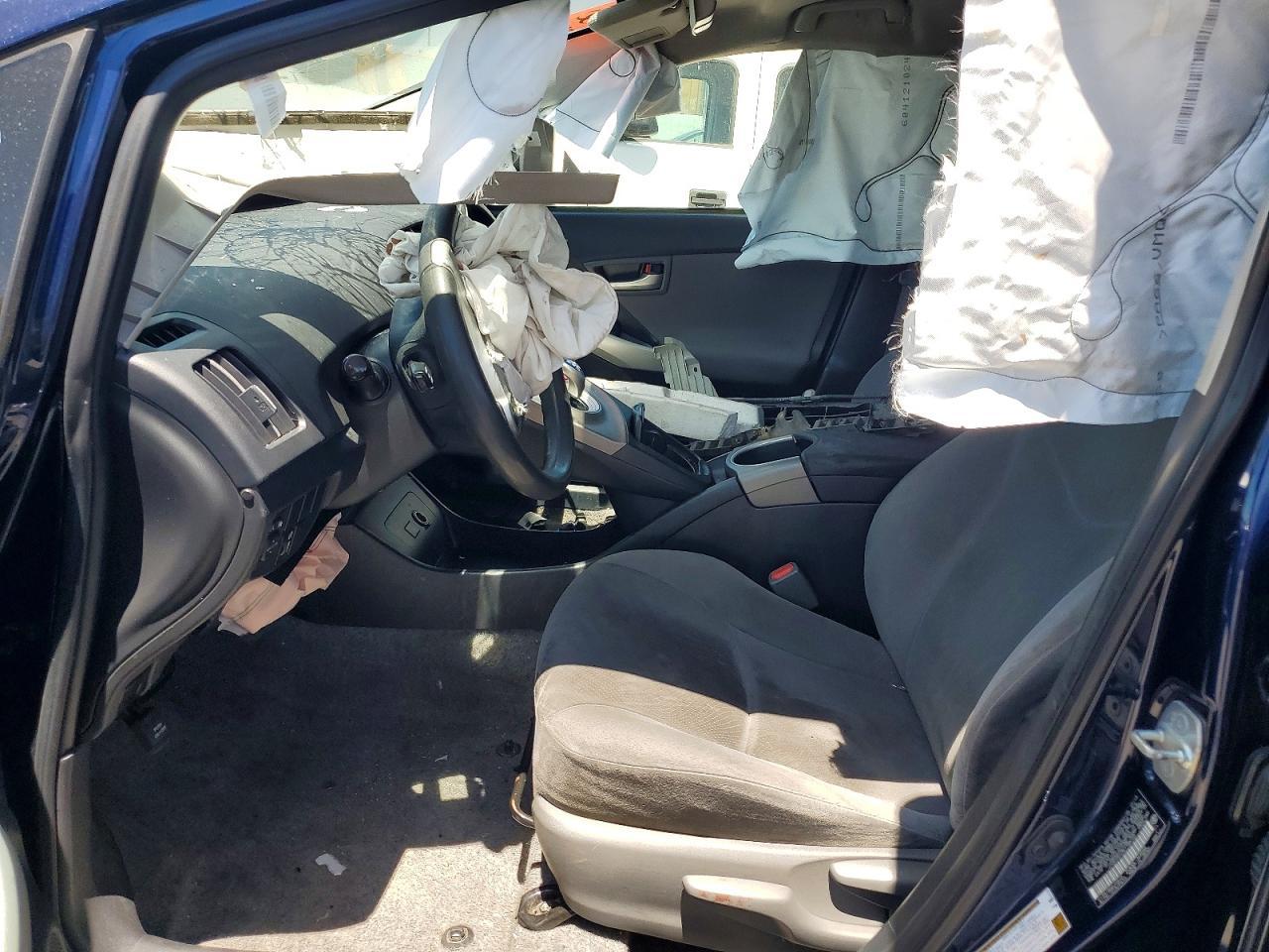 2014 Toyota Prius Three - Фото 7