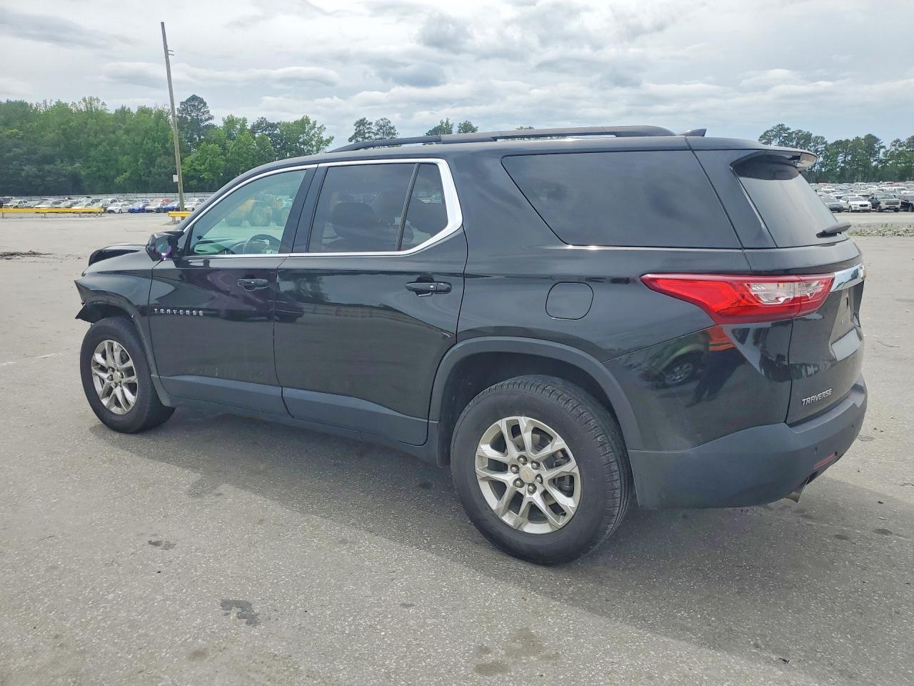 2019 Chevrolet Traverse Lt - Image 2