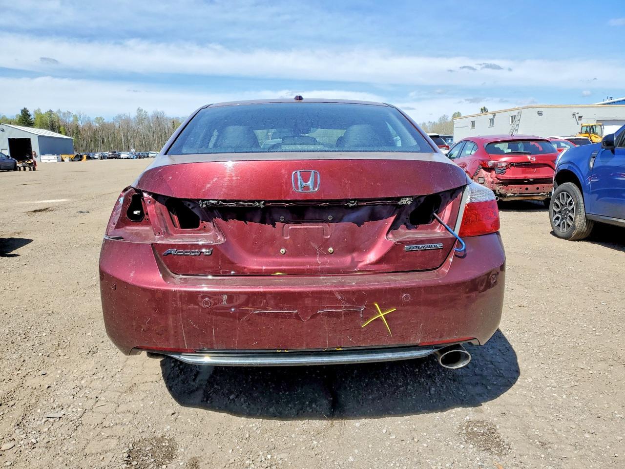 2015 Honda Accord Touring - Image 6