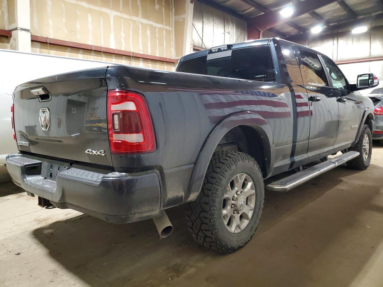 2019 Ram 2500 Laramie - Фото 3