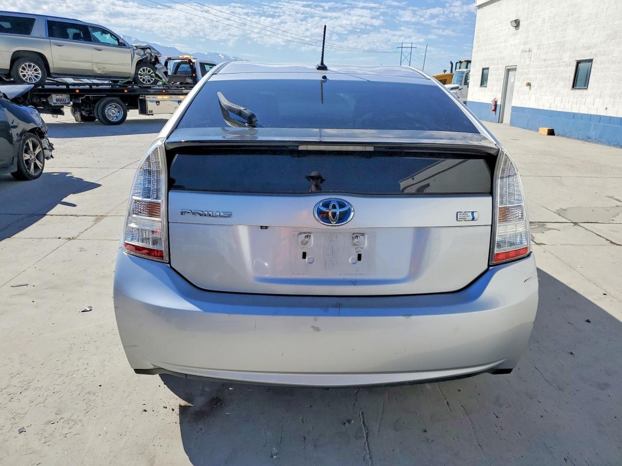 2011 Toyota Prius Five - Фото 6