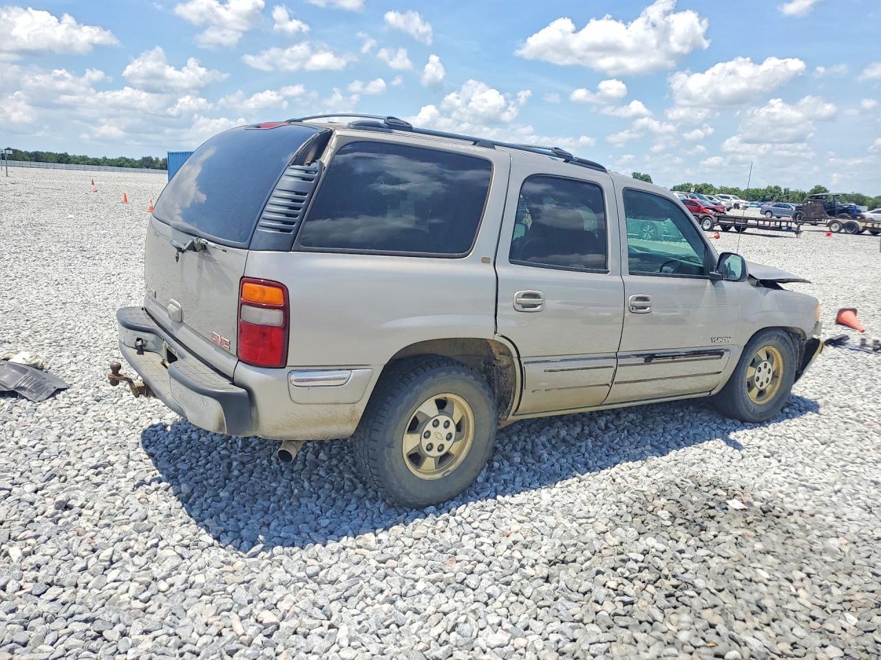 2002 GMC Yukon - Фото 3