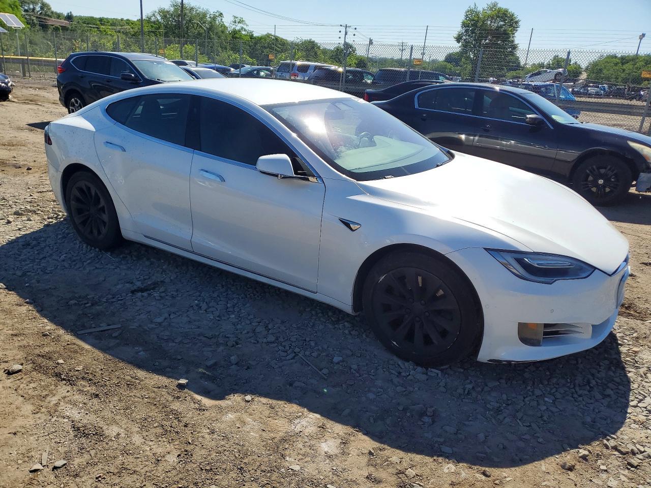 2017 Tesla Model S - Фото 4