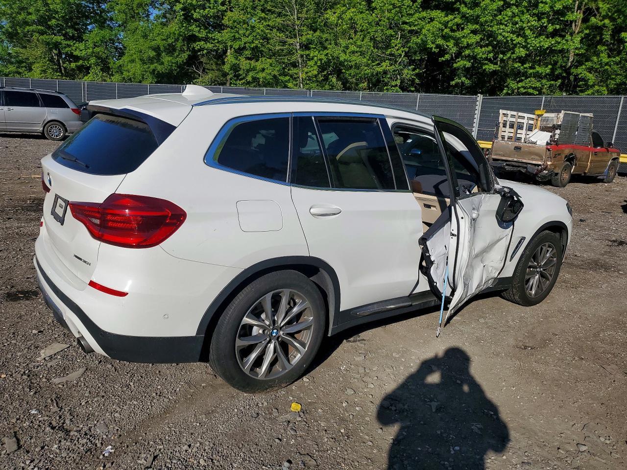 2018 BMW X3 xDrive30I - Фото 3