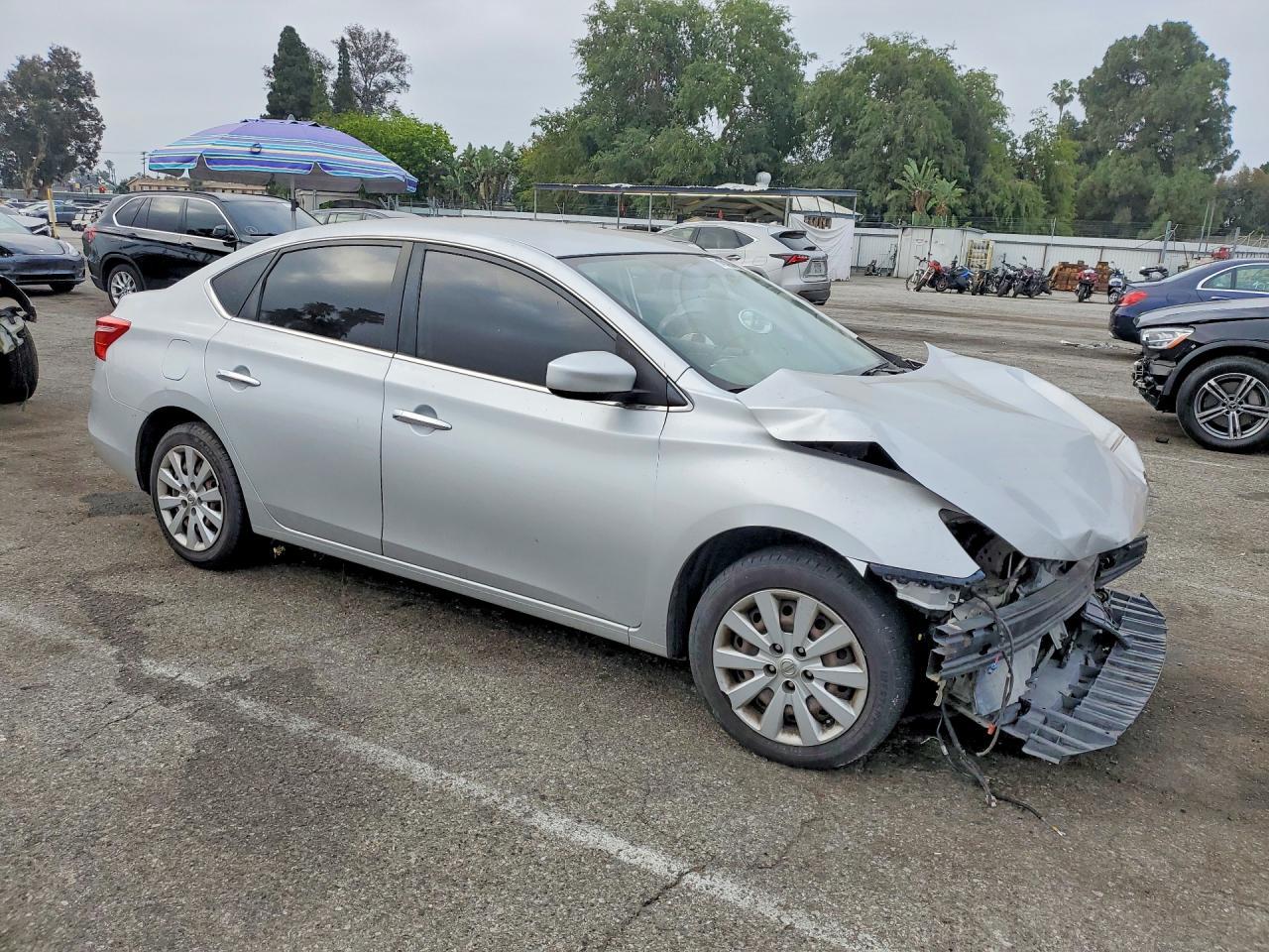2016 Nissan Sentra S - Фото 4