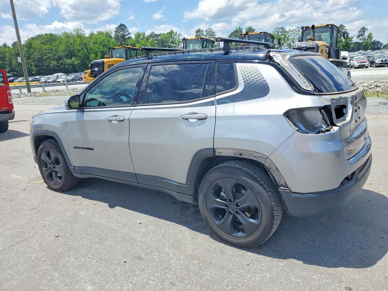 2021 Jeep Compass Latitude - Фото 2
