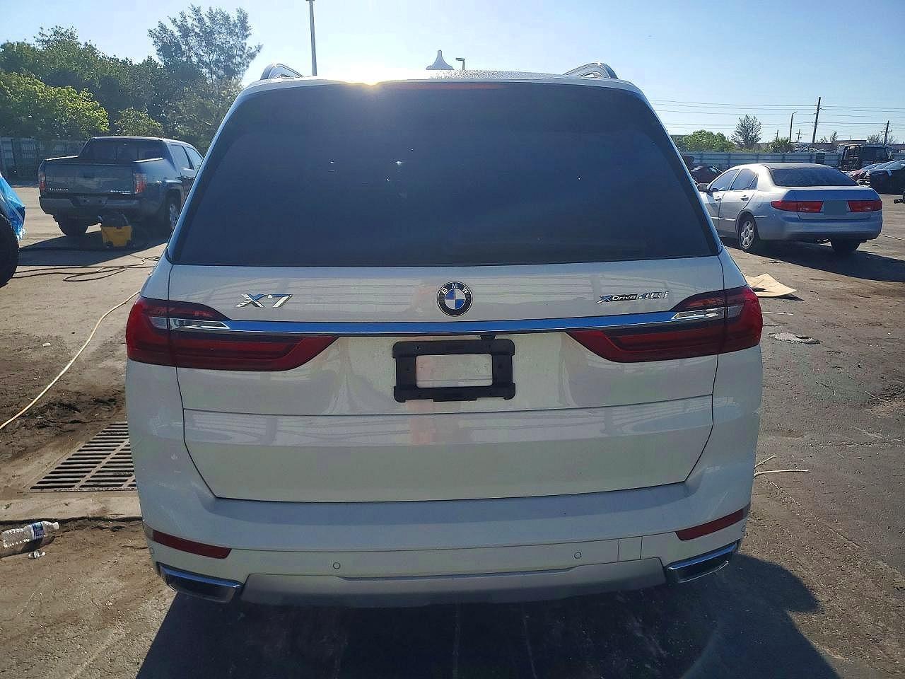 2021 BMW X7 xDrive40I - Image 6