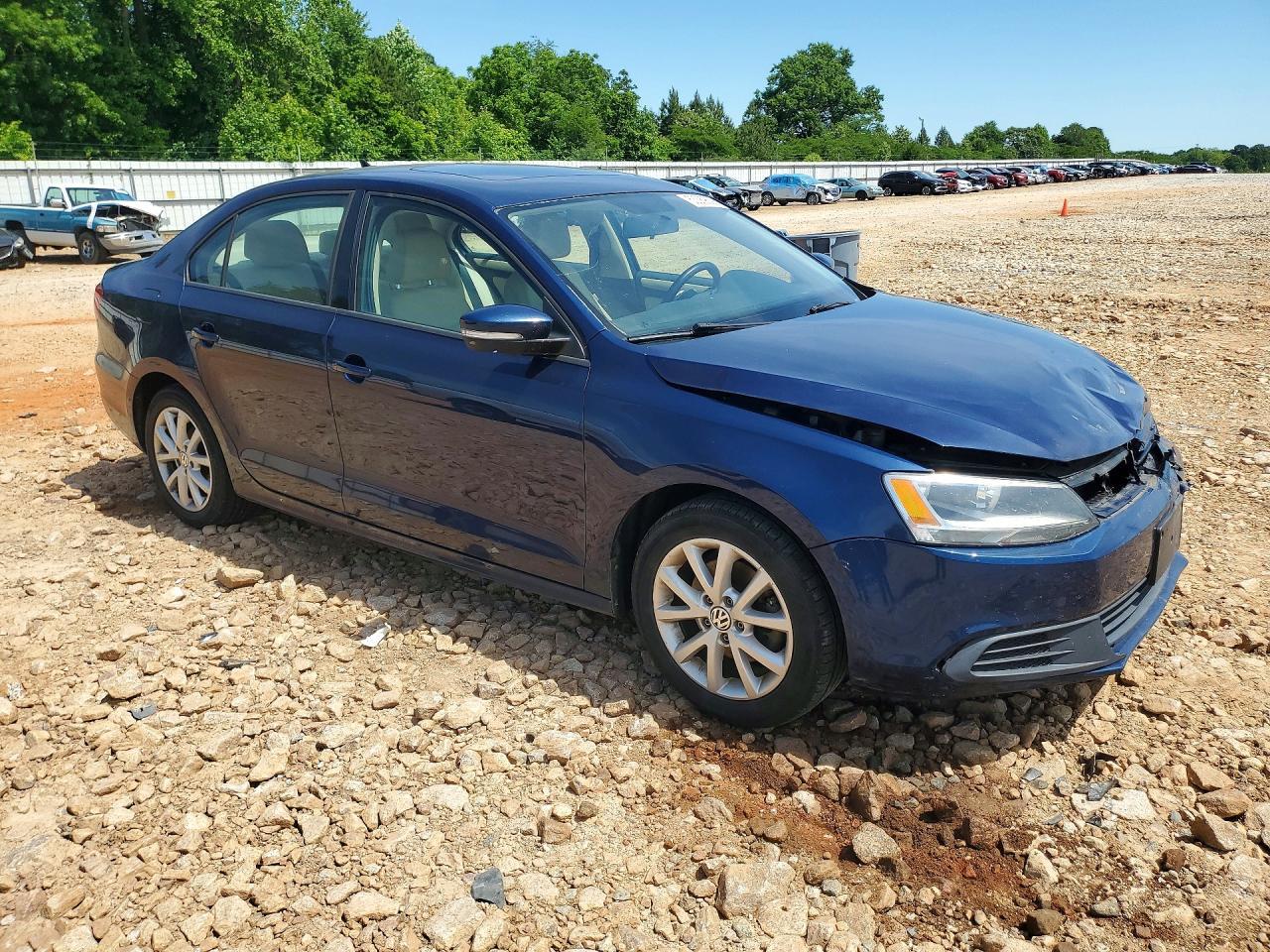 2012 Volkswagen Jetta - Image 4