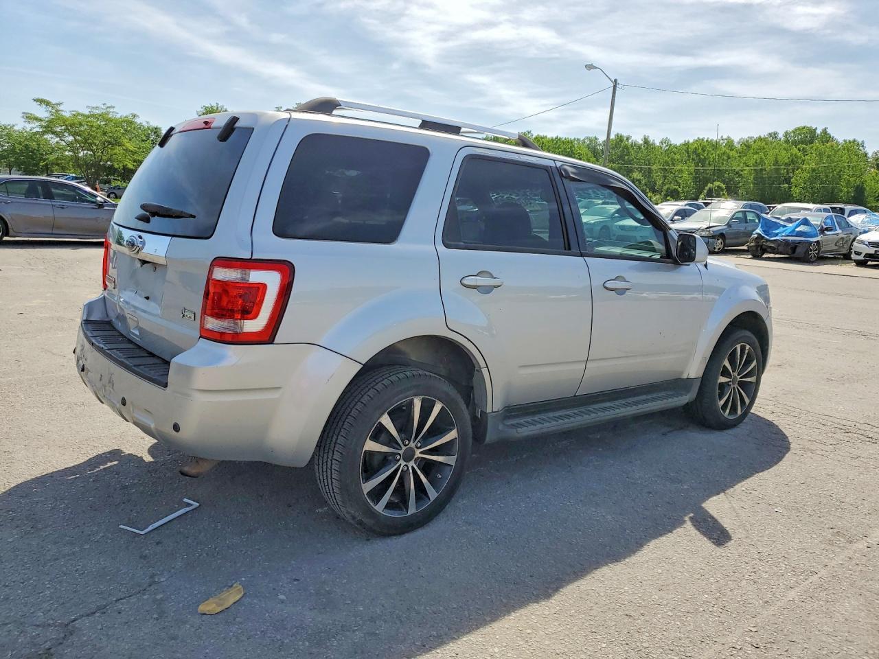 2012 Ford Escape Limited - Фото 3