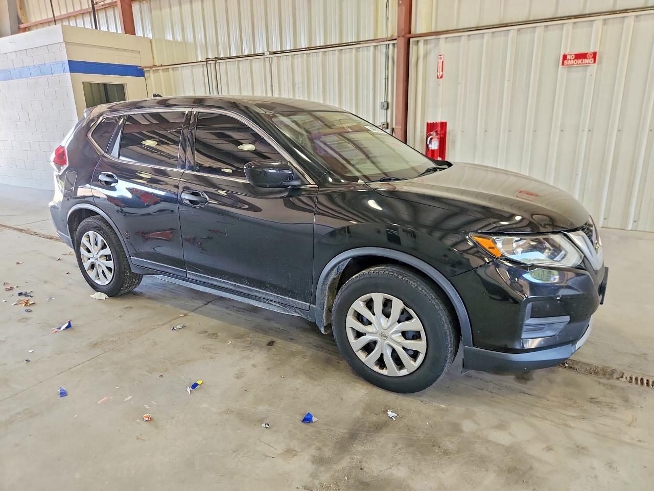 2019 Nissan Rogue S - Image 4