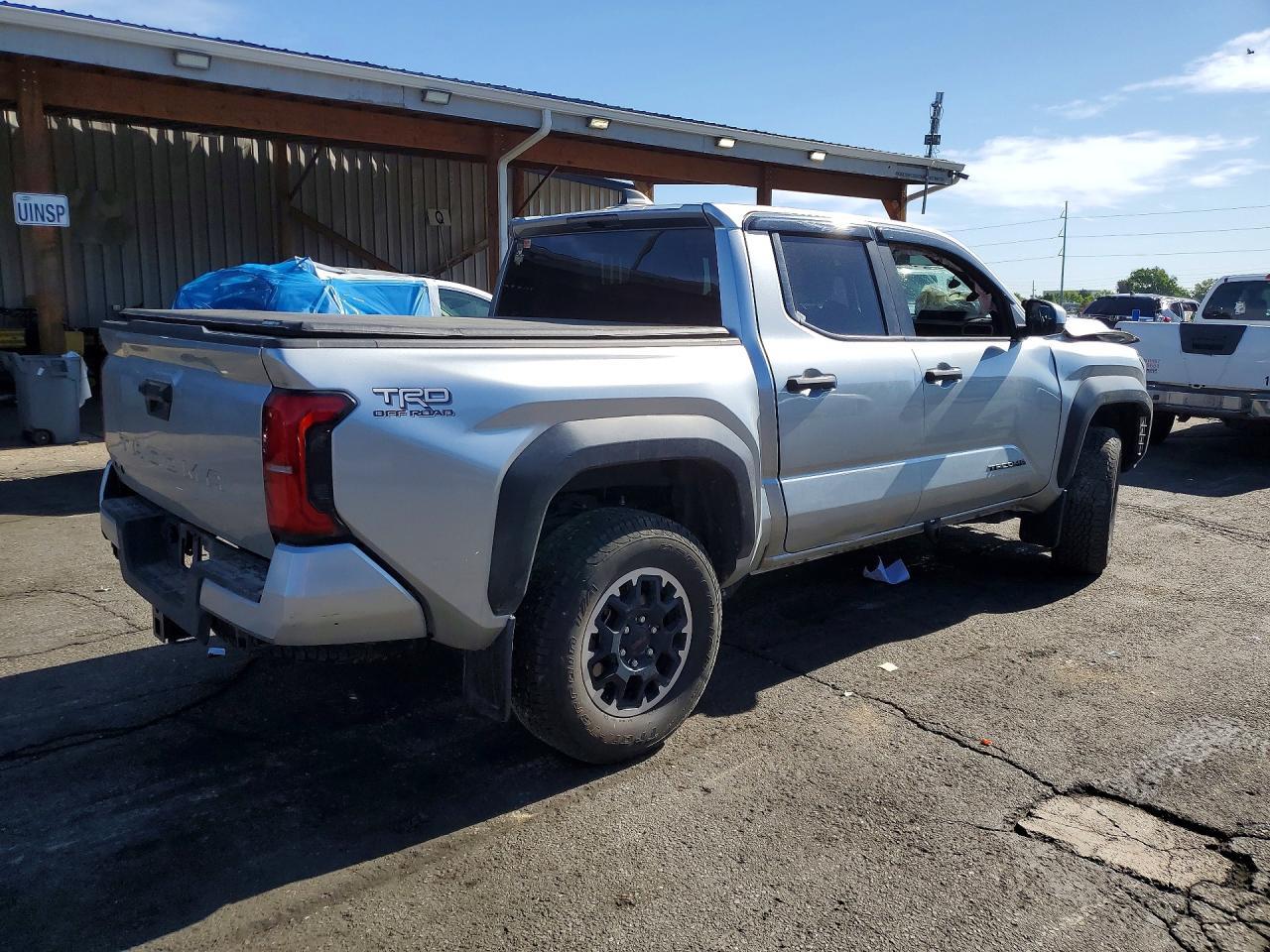 2025 Toyota Tacoma Trd Off-Road - Image 3