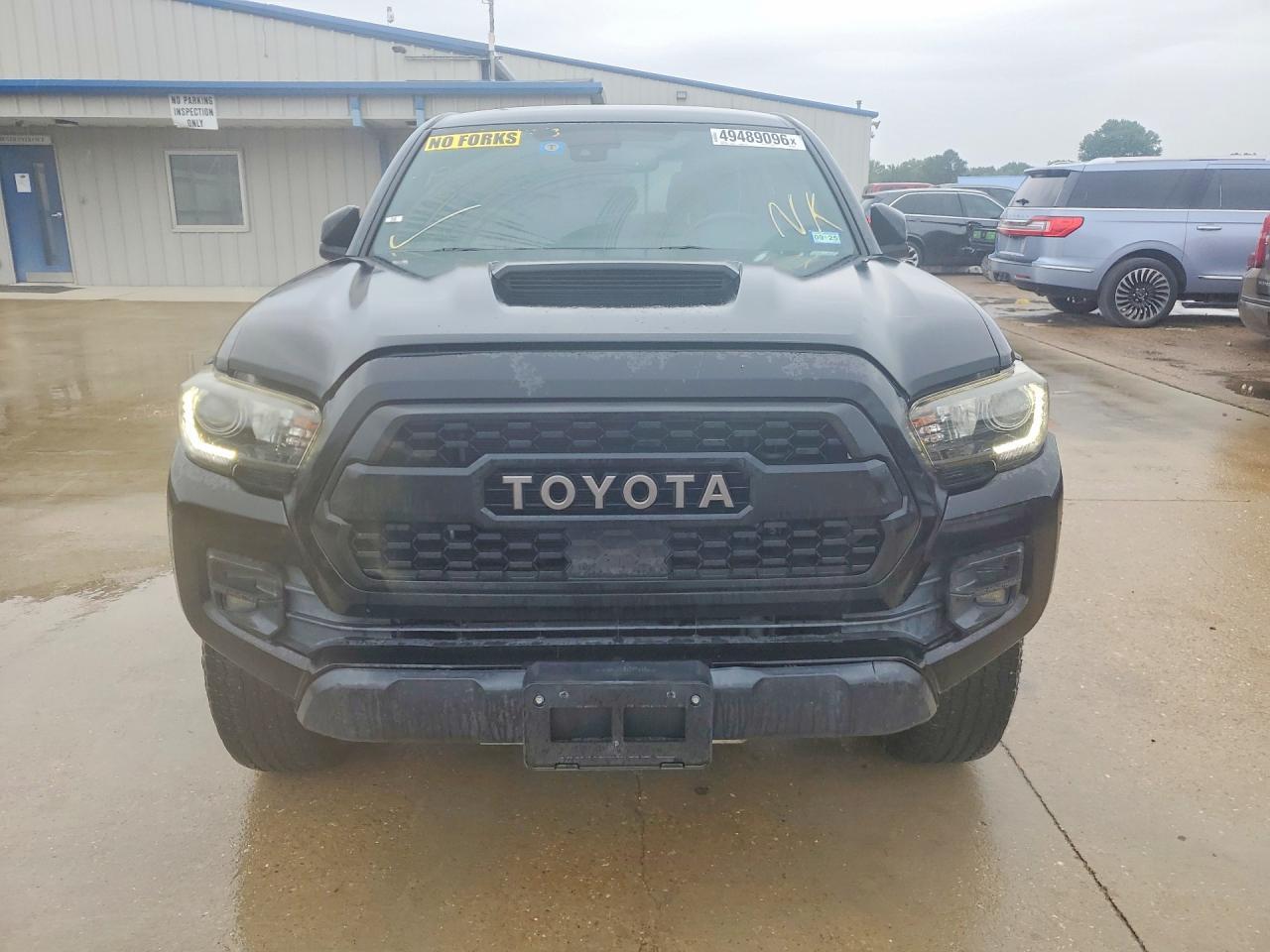 2018 Toyota Tacoma Trd Pro - Image 5