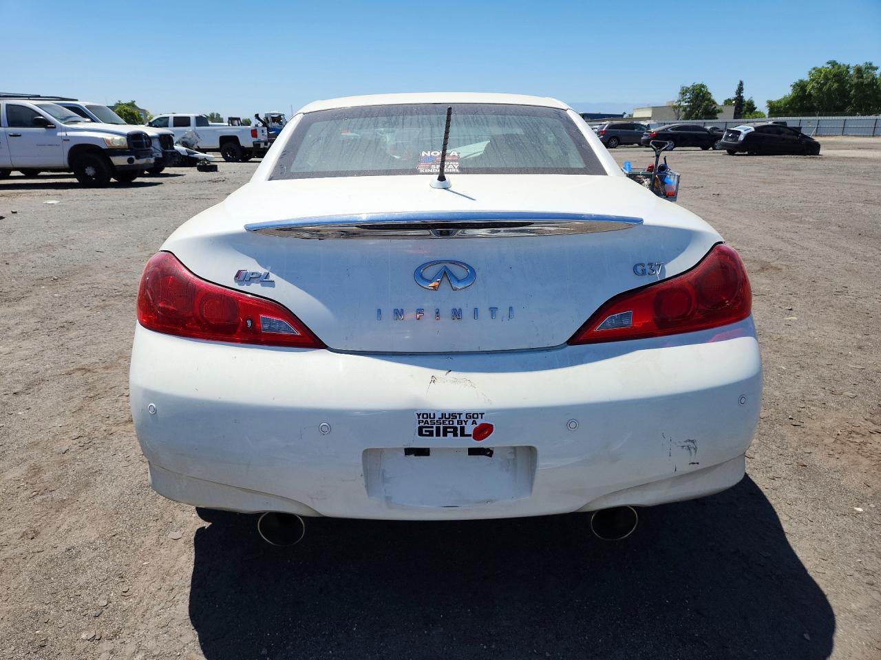 2013 Infiniti G37 Convertible Base - Фото 6
