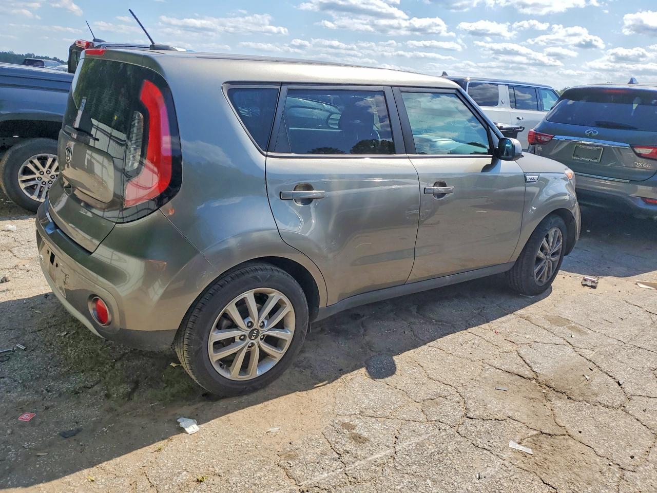 2019 Kia Soul - Image 3