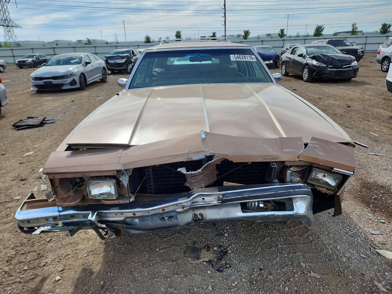 1988 Oldsmobile Custom Cruiser - Фото 5