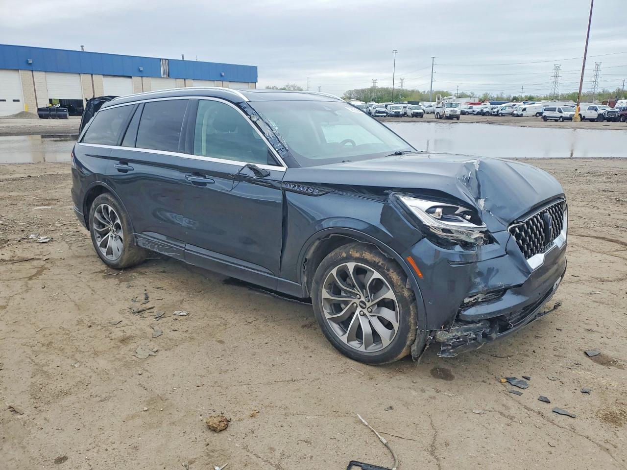 2022 Lincoln Aviator Grand Touring - Image 4
