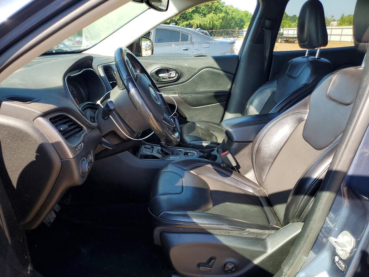 2021 Jeep Cherokee Latitude Plus - Image 7