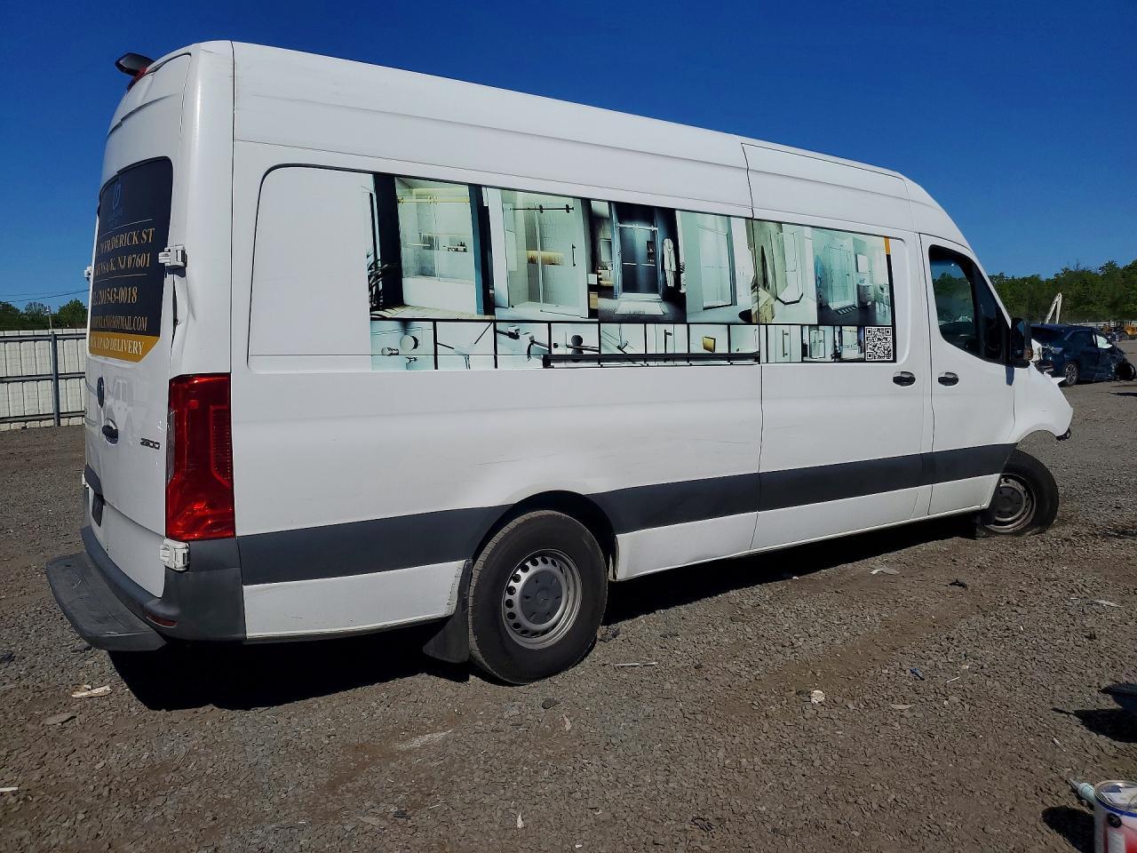 2021 Mercedes-Benz Sprinter 2500 - Image 3