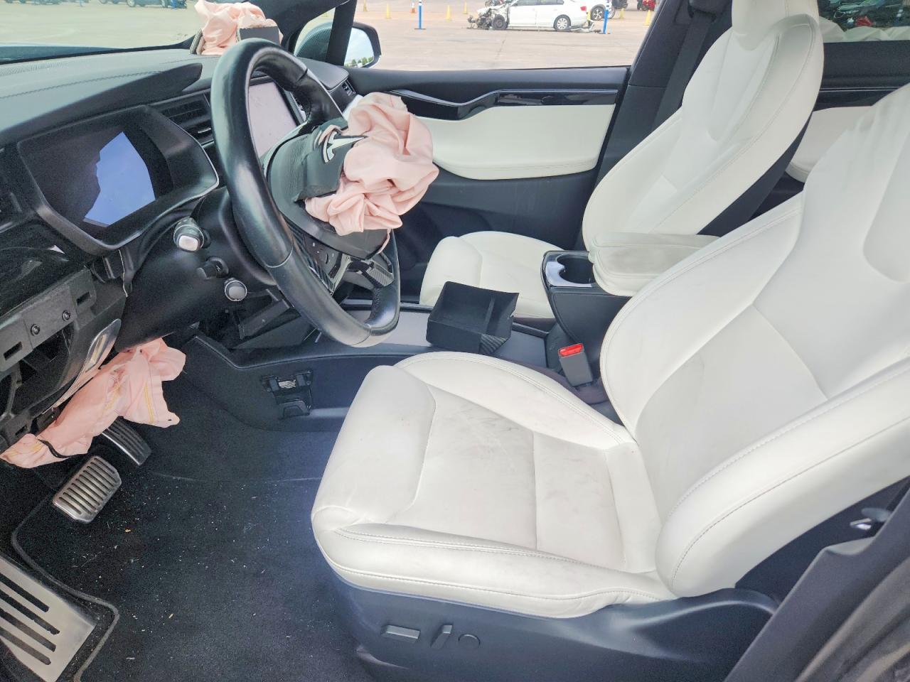 2021 Tesla Model X - Фото 7