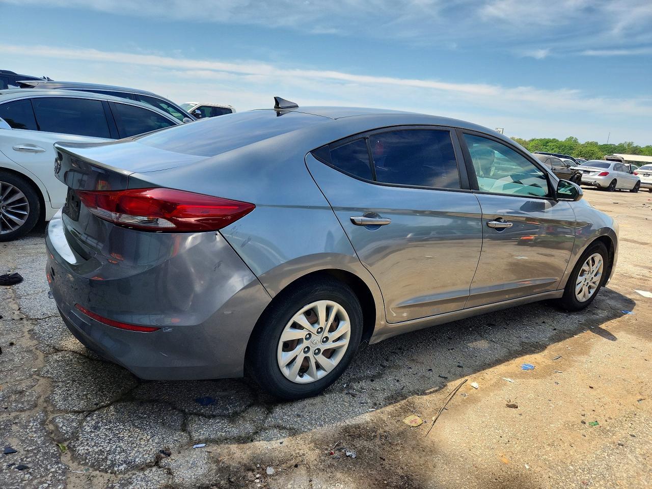 2017 Hyundai Elantra Se - Фото 3