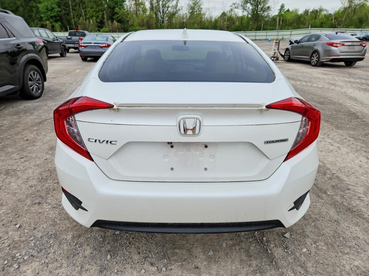 2016 Honda Civic Touring - Фото 6