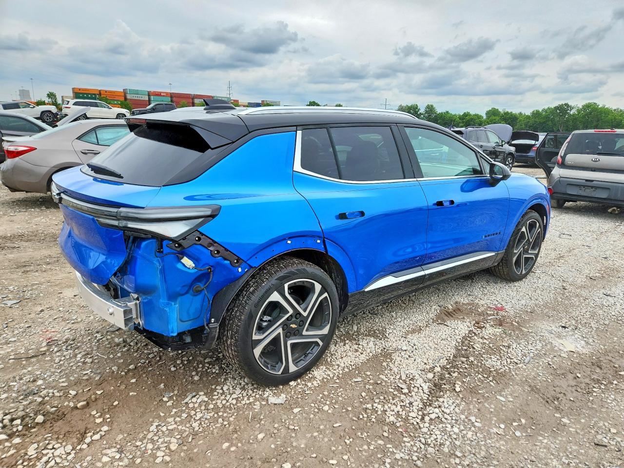 2025 Chevrolet Equinox Lt - Image 3