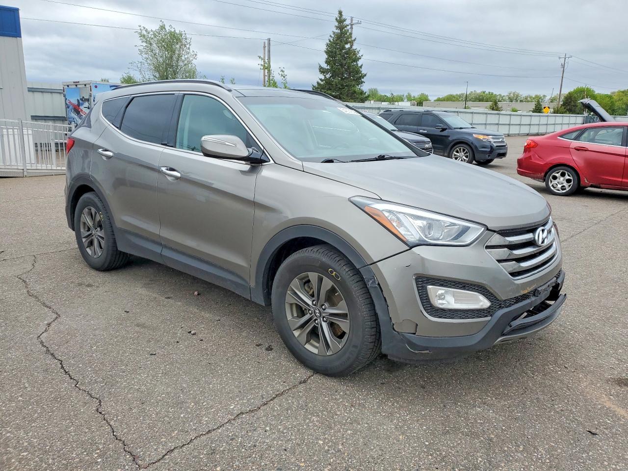2014 Hyundai Santa Fe Sport 2.4L - Image 4