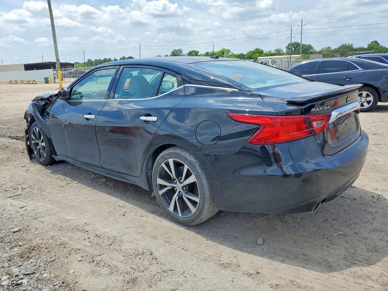 2017 Nissan Maxima 3.5 S - Image 2