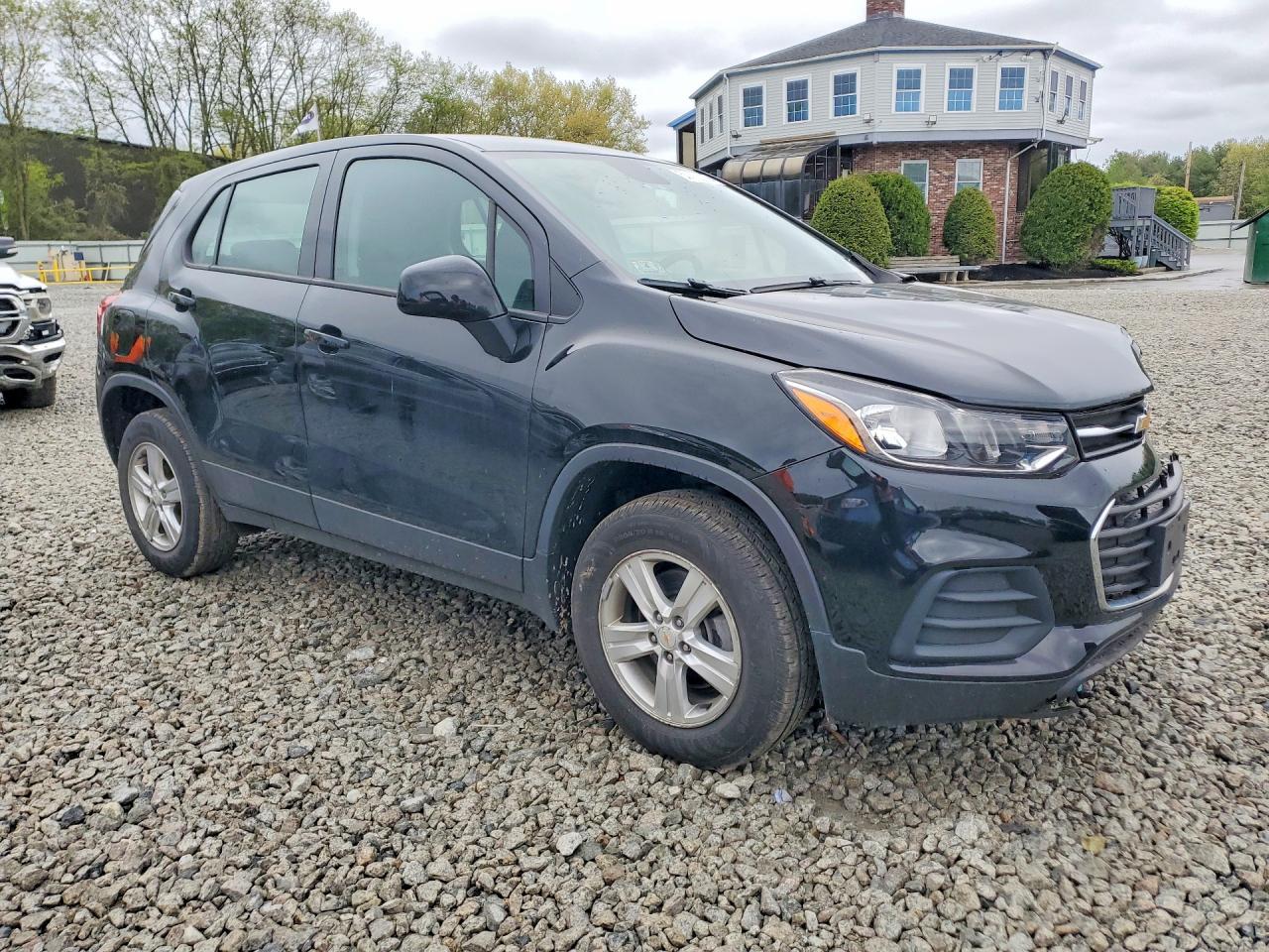 2021 Chevrolet Trax Ls - Фото 4