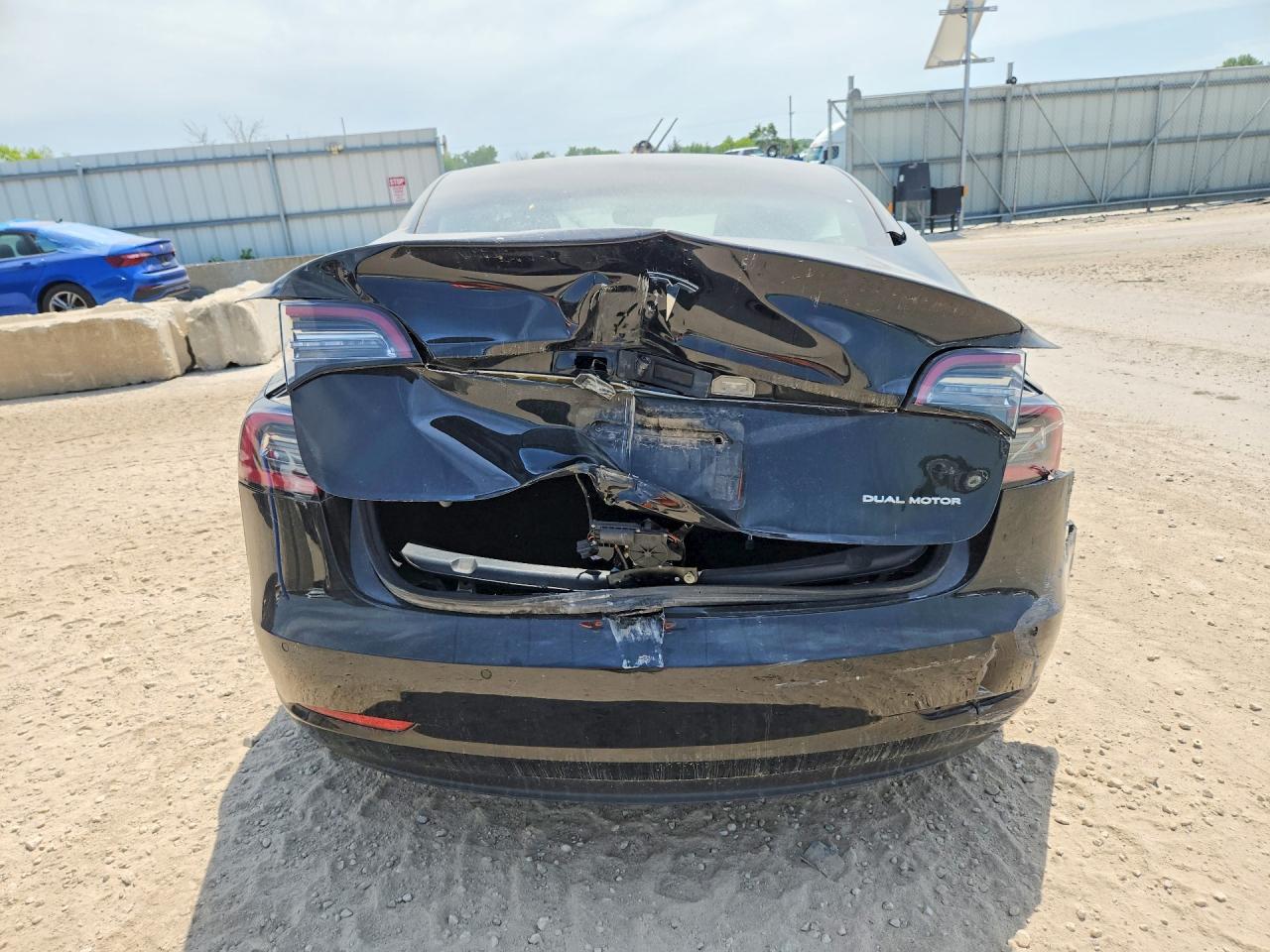 2022 Tesla Model 3 - Image 6