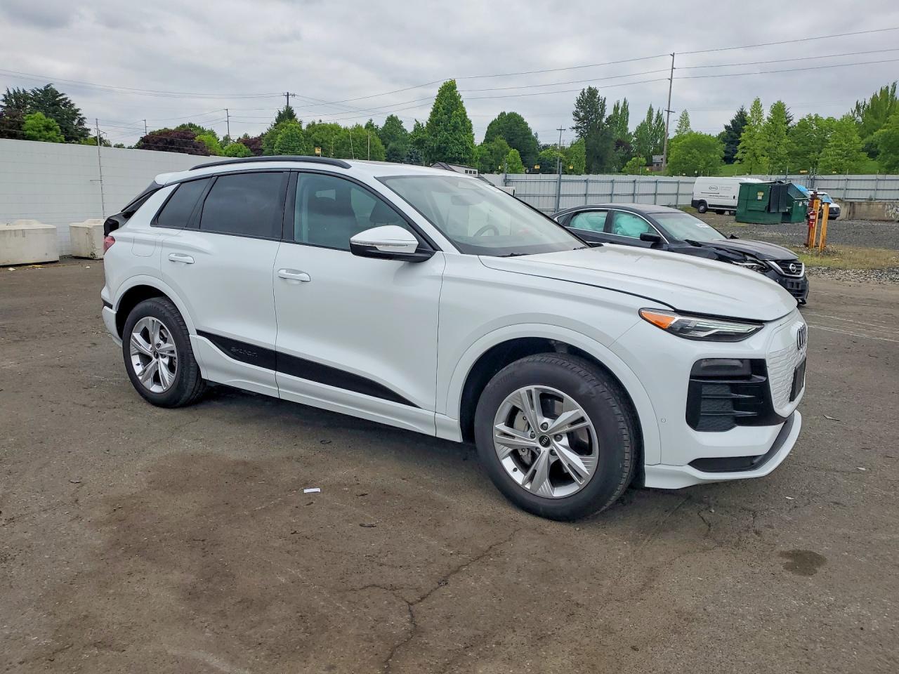 2025 Audi Q6 E-Tron Premium - Image 4
