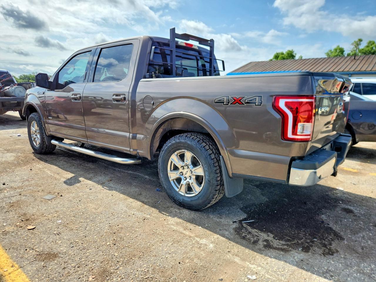 2016 Ford F150 Supercrew - Фото 2