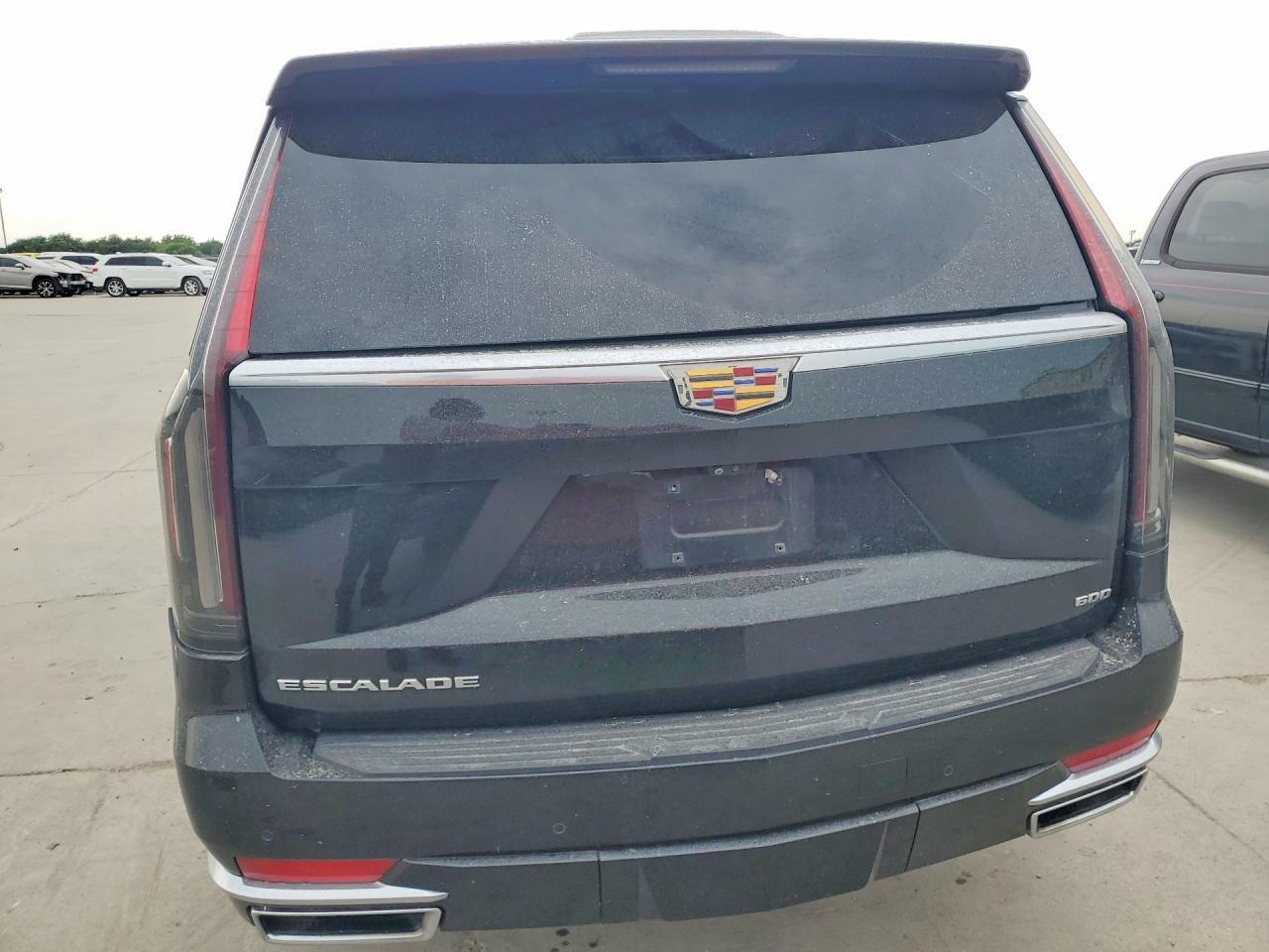2023 Cadillac Escalade Premium Luxury - Image 6