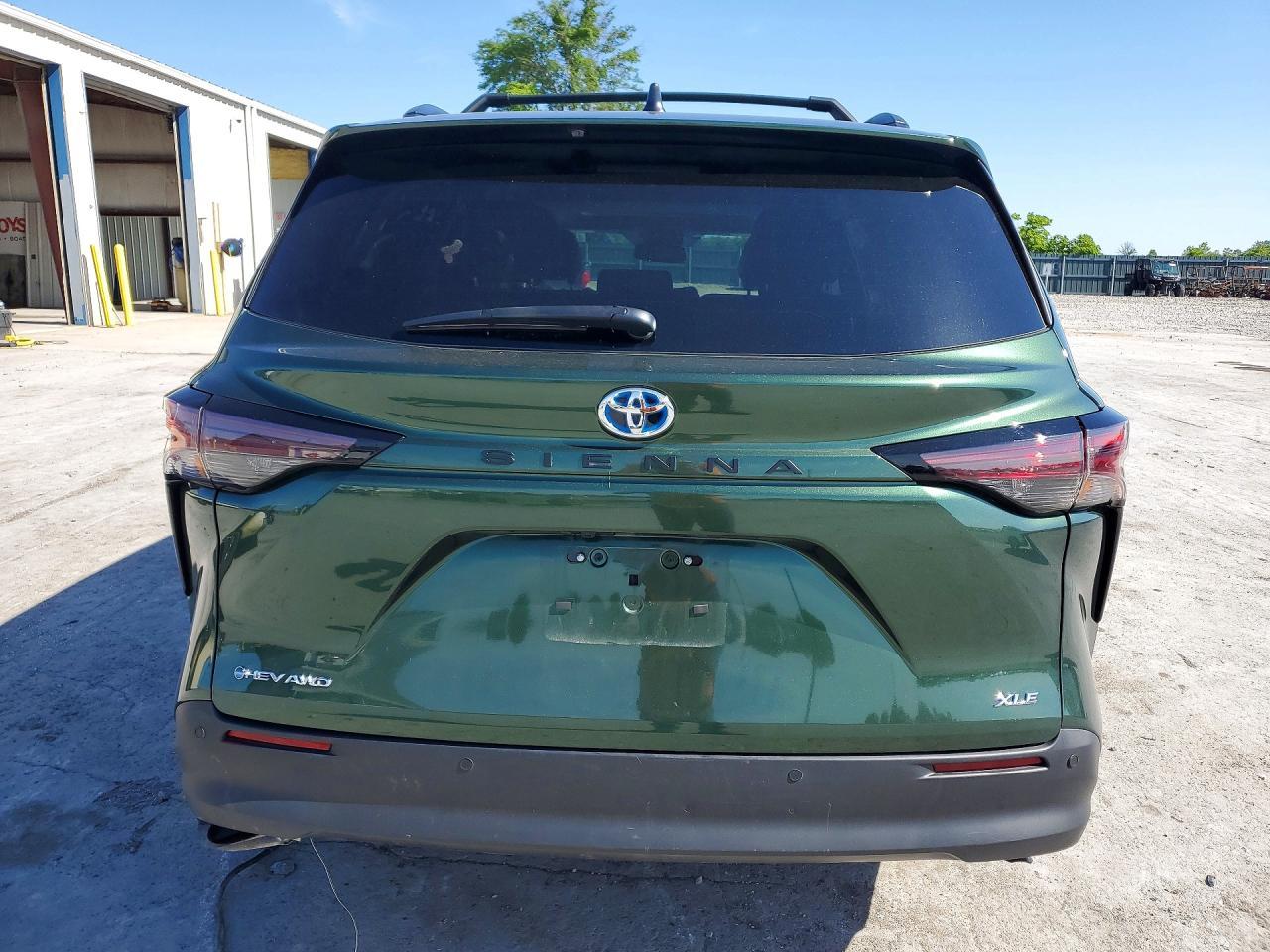2025 Toyota Sienna Xle 7-Passenger - Фото 6