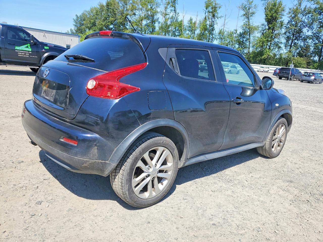 2013 Nissan Juke S - Image 3