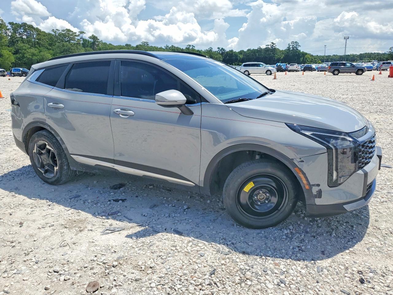 2026 Kia Sportage Ex - Image 4