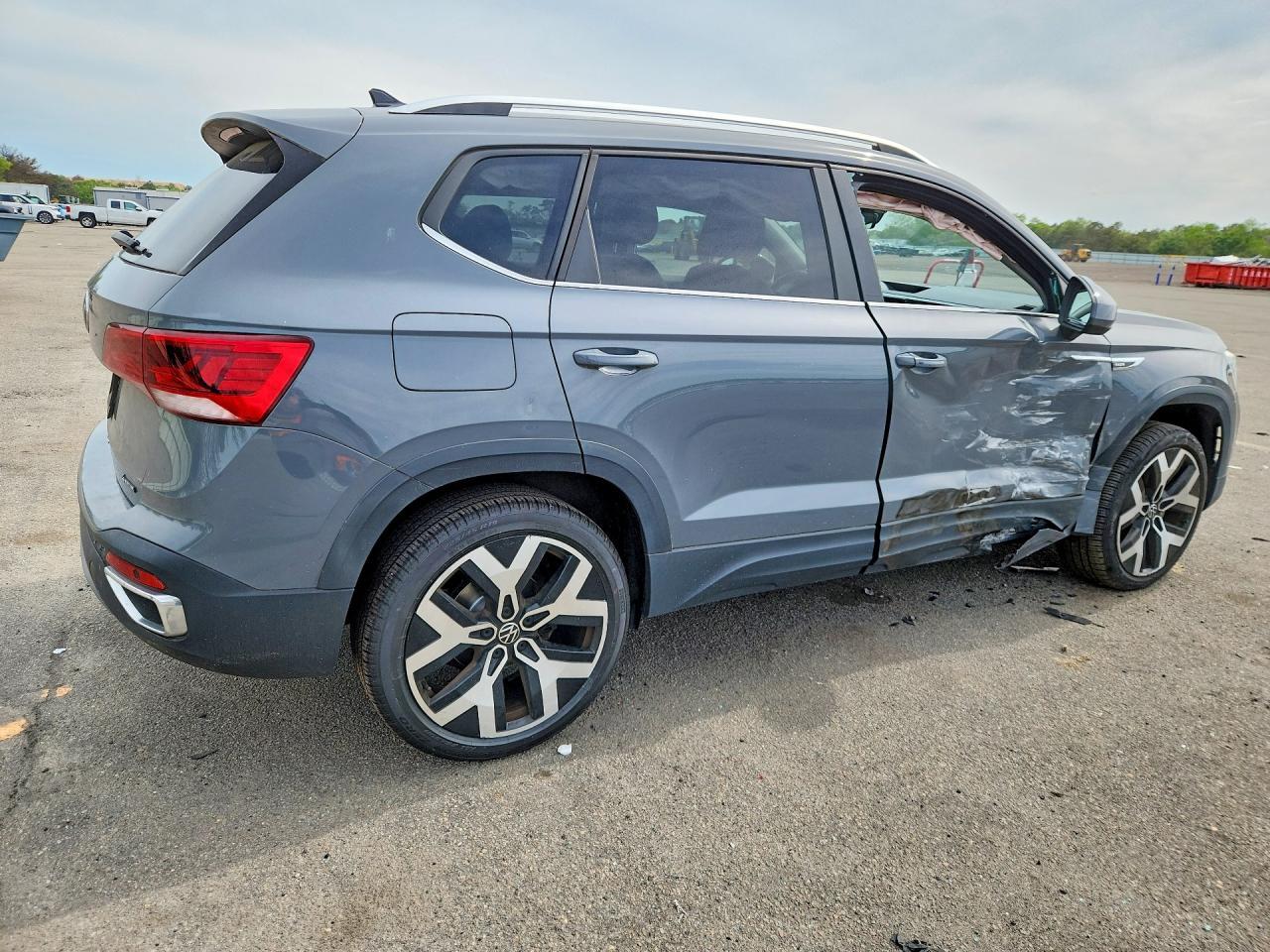 2022 Volkswagen Taos Sel - Фото 3