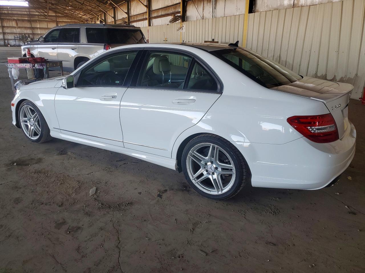 2013 Mercedes-Benz C 250 - Фото 2
