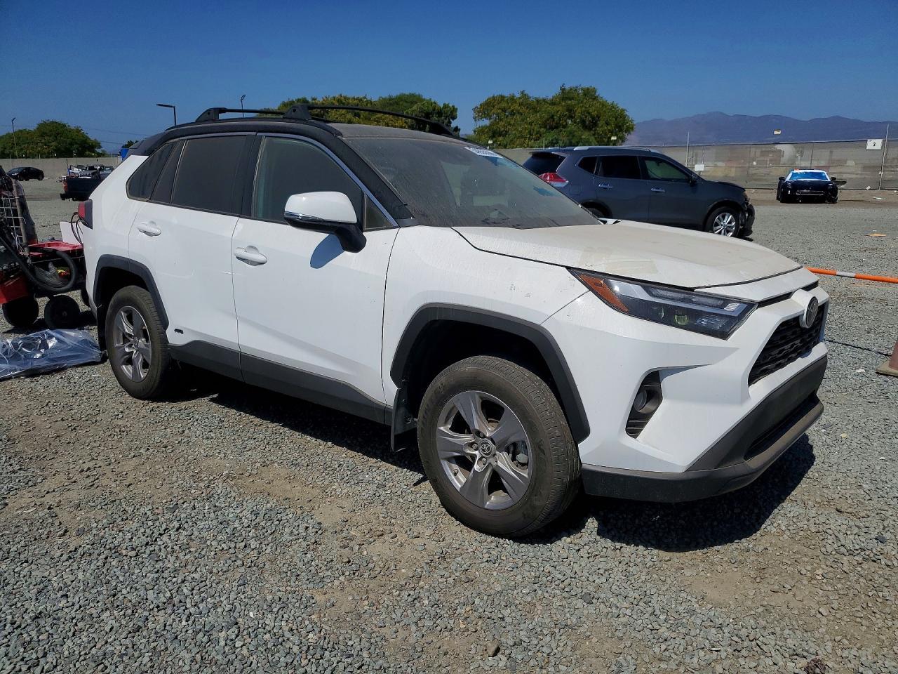 2024 Toyota Rav4 Le - Фото 4