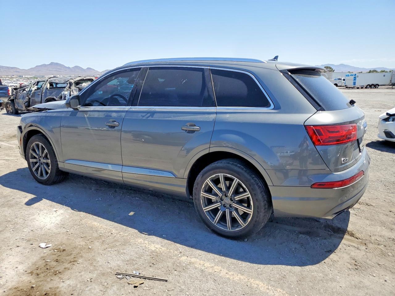 2017 Audi Q7 Premium Plus - Фото 2