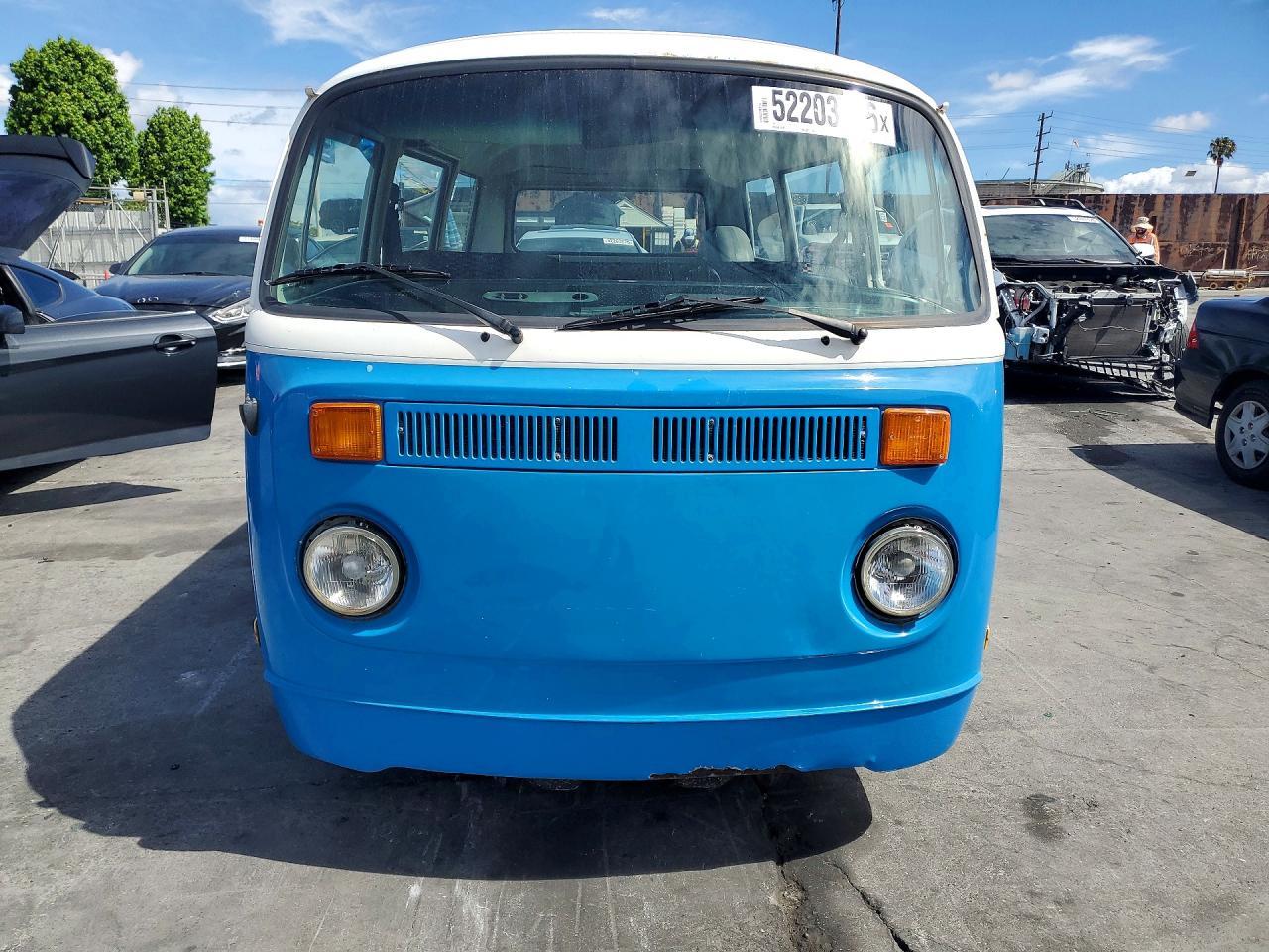 1974 Volkswagen Super Beet - Фото 5
